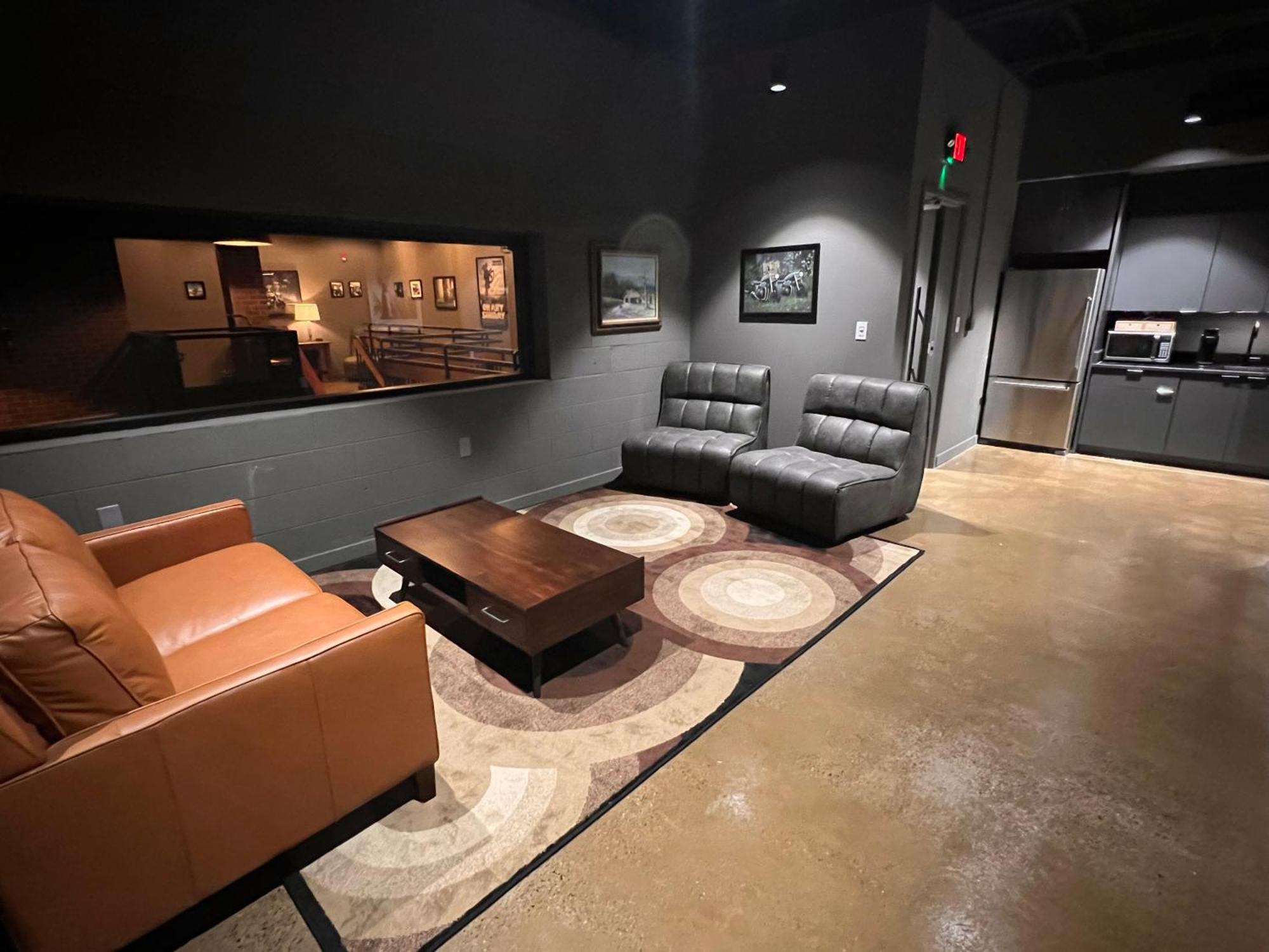 Classified Moto - The Frank Room Richmond Buitenkant foto